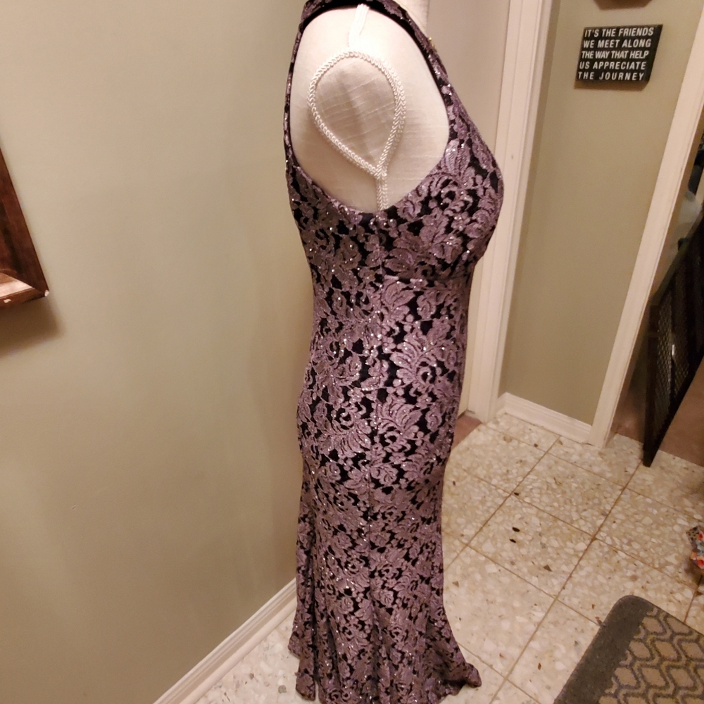 Dress - Picture 9 of 13